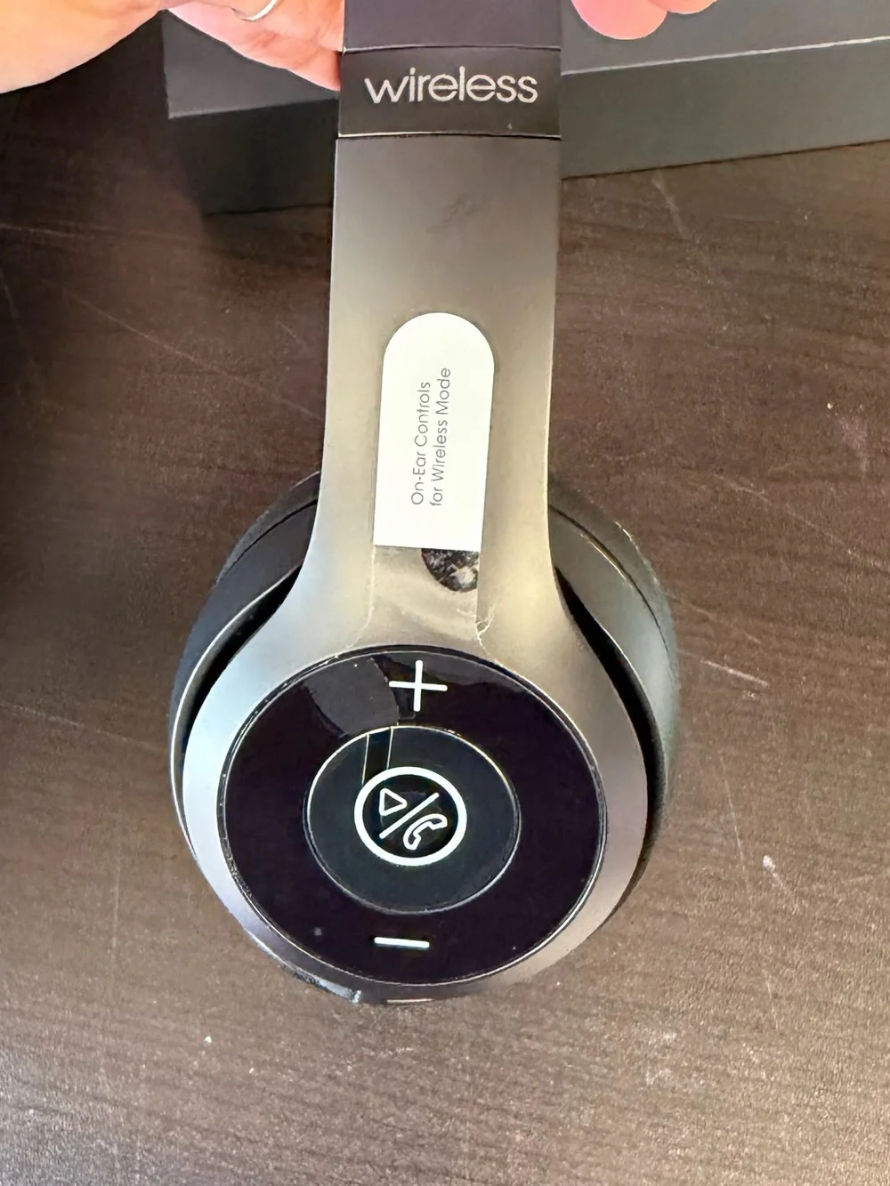 Bose Beats Solo3 Wireless Headphones - Black